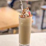 エスプレッソフラッチェ（AMPLEUR CAFE）