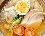シャリシャリスープの特製冷麺（カントンの思い出大須店 kannton no omoide osu）