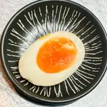 半熟味玉 半分（大吉屋ラーメン）