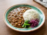 ひよこ豆とチキンのトマトスパイスカレー弁当（だしまきたまごとおばんざい アマゾナキッチン）
