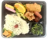幕の内弁当(白身魚フライ)(手作りお弁当・お惣菜 やじきた)