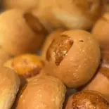 フォカッチャ（肉と炭火焼の本格イタリアン）
