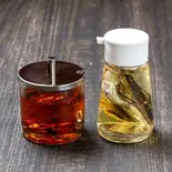 自家製辣油、煮干し酢追加（小麦と生きる道）