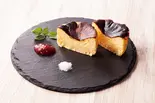 バスク風チーズケーキ 数量限定（タパス＆タパス 下北沢北口店）