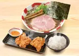 黒豚骨ラーメン甘辛から揚げセット（熟成豚骨ラーメン一番軒 今池店）