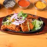 タンドリーチキン4P tandoori chicken（東京インドアジアン オリーブ）