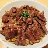 牛ハラミステーキ丼(ゴールデン酒場SANGO-YA)