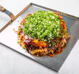 辛麺そば肉玉・チーズ・たっぷり青ネギかけSpicy（八昌）