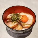 ミニチャーシュー丼（中華酒場アイニー）