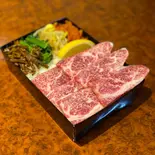 上カルビ弁当(焼肉彩伽亭)