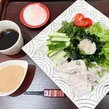 冷しゃぶサラダうどん（自家讃岐麺処いち撚）
