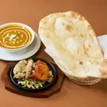 ナン、カレーとティッカセットNanCurryandTikkaset（カトマンズキッチン 竹橋町店）