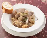 あさりのワイン蒸し（TOKIOフレンチ恵比寿店）