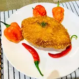 激辛カレーパン(うさぎ)