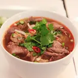 牛肉ビーフンフェー.Bún Bò Huế(ベトナム料理BOKUN OMORI)
