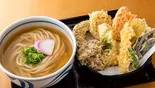 天盛りうどん（京うどんの店 夢吟坊 三宿本店）