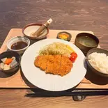 薩摩 茶美豚 トンカツ定食（おむすび酒場えのま 藤崎駅前店）