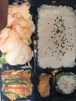 エビマヨ弁当(餃子の点点)