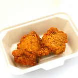 ハーブ＆スパイスフライドチキン 150g(2～4個)（スムージー＆タコライス 農Cafe and Marche(農カフェアンドマルシェ)東新宿店）