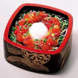 まぐろユッケ重温玉付き(柿家すし 神田店)
