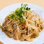 ザーサイネギ和え(葱拌榨菜)（萬来仙閣）