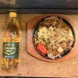 焼きそば+ジンジャーエールセット（大衆居酒屋かどっちょ）