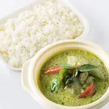 グリーンカレー Green Curry（インド＆タイ・エスニック料理 ディップパレス 御徒町店 / Indian＆Thai, Ethnic Cuisine Dippalace Okachimachi）