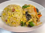 キクラゲと玉子の炒めチャーハン丼（康楽）
