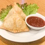 ベジタブルサモサ 2P Vegetable Samosa（インドアジアン料理＆バー SUNRISE）
