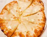 ハニーシナモンチーズナン Honey Cinnamon Cheese Nan（インド料理 ロータスビーキッチン 淡路店）