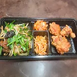 ニラレバ+鳥唐揚げ（町中華宝楽）