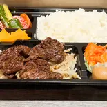 炭火焼き上ハラミステーキ弁当 80g（肉酒場にゃぶ）