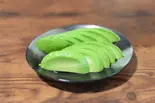 アボカドのお刺身（お好み焼・鉄板焼 わかば）