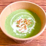ほうれん草のポタージュ（軽食とデザート。Cafe Karanos[カラノス]）