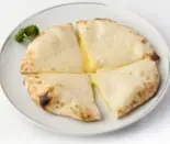 【65】チーズナン/Cheese Naan（ヒマラヤンキッチン）