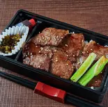 和牛特上焼肉弁当（鉄板ダイニングもぐら）