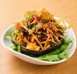 アボカドキムチ（【サムギョプサル＆韓国弁当専門店】チョデ新井薬師前店）