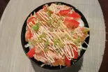 炙りサーモンサラダ丼(まかない海鮮丼とアテ巻寿司わいず)