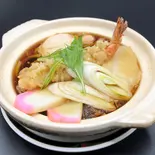 鍋焼きうどん(歌舞伎町の台所 かど平 × ホルモン焼 幸永)