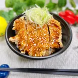 黒酢あんかけ丼（神唐.亀有店）