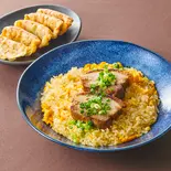 厚切りチャーシューチャーハン 揚げ餃子(5個)セット（チャーハン 皇王 上目黒店）