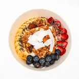 生フルーツグリークヨーグルト【定番トッピング】（アサイーボウルとハンドドリップコーヒー okcoffee難波店 オーケーコーヒー）