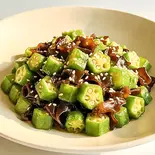オクラときくらげの和え物(秋葵拌木耳)（正宗中国味·羊大厨）