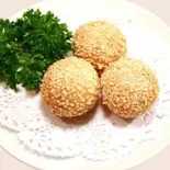 ごま団子5個（餃子房宿河原3号店）