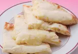 チーズナン Cheese Naan（Indian Nepali Restaurant HEERA）