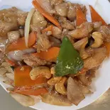 鶏肉とカシューナッツ炒め（龍園）