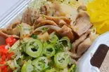 ホルモン丼(E-NA Kitchen)