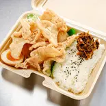 鶏皮弁当(旨塩スパイスor秘伝の甘だれ)（だるま商店）
