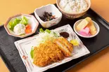 やわらかロースとんかつ弁当(御徒町小町食堂)