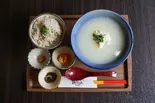 ゆしどうふセット(小鉢3種/油みそ・にんじんしりしり・もずく)(いつでも朝ごはん東町店)